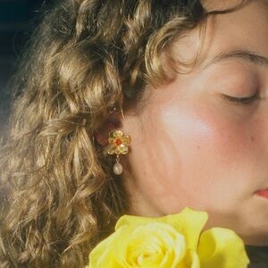 Mondo Mondo Flower Pearl Drop Earrings